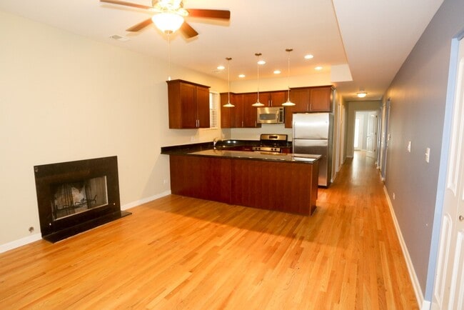 Photo - 1443 W Cortez St Unidad 2