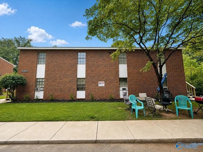 Building Photo - 4909 Cotton Row NW Unit C