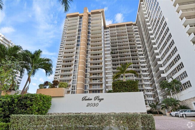 Building Photo - 2030 S Ocean Dr Unit 1820 Rental