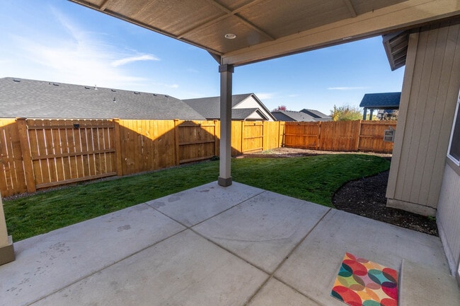 Photo - 3667 SW Pumice Stone Ave