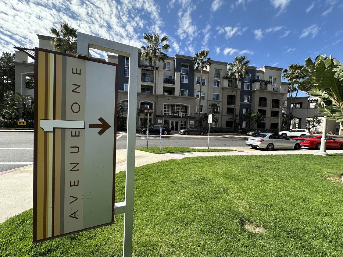Welcome to Avenue One - 1336 Scholarship (Irvine, CA)