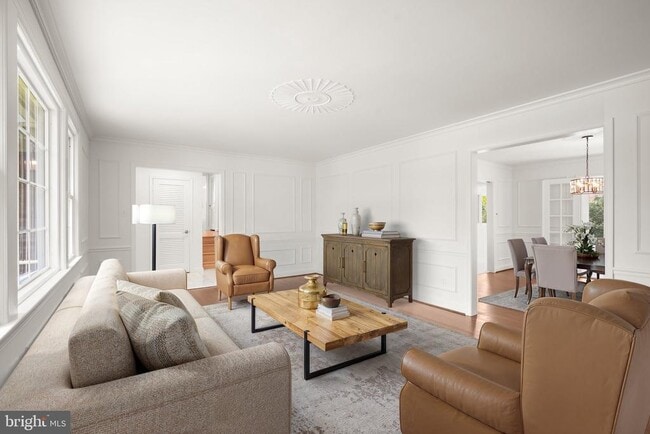 Photo - 7109 Radnor Rd
