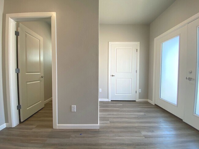 Photo - Stunning New Home in Afton Grove!