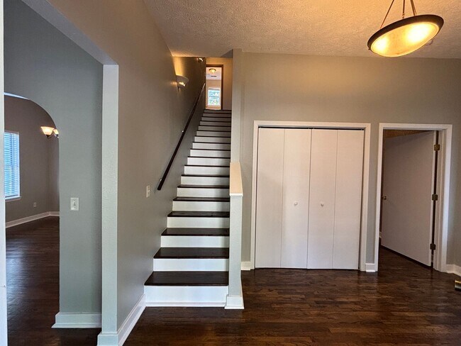 Photo - Gorgeous 3 Bed 2 Bath Home Available NOW!!!