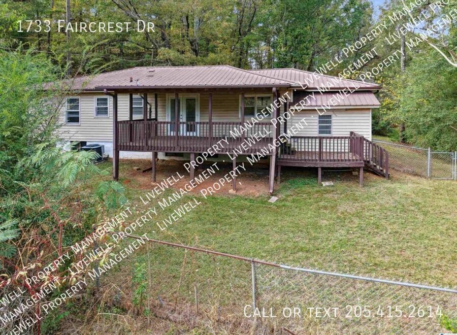 Photo - 1733 Faircrest Dr