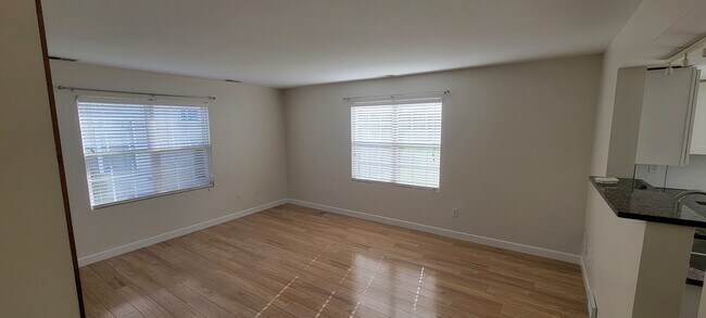 Photo - 1643 Dogwood Dr