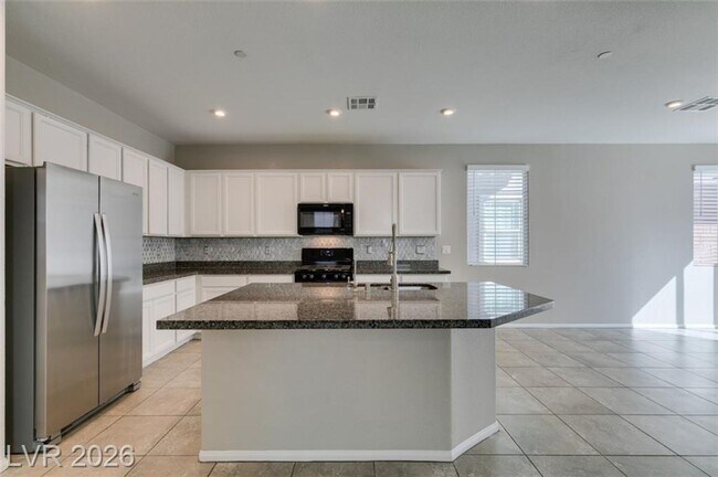 Photo - HENDERSON HOME WITH A BEDROOM & FULL BATHROOM DOWNSTAIRS!!