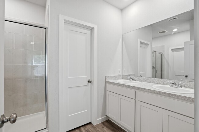 Photo - 16994 Pandora Wy