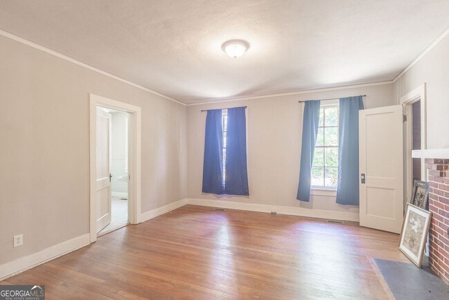 Photo - 356 Jackson St