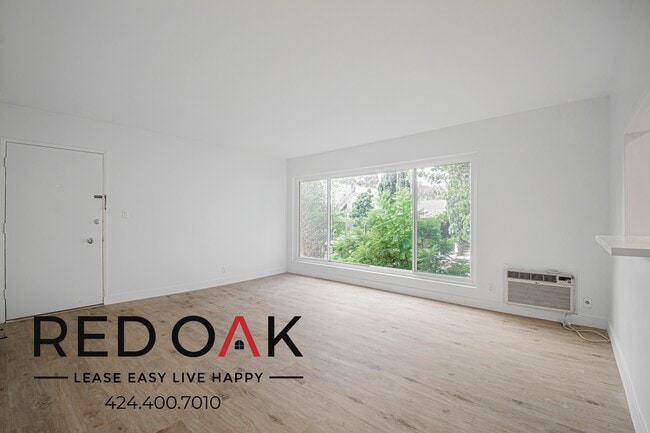 Building Photo - 812 Westbourne Dr Unit 1