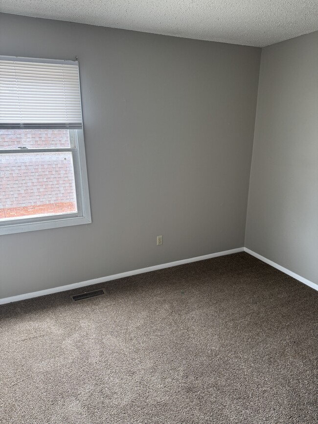 Photo - 105 E Locust St