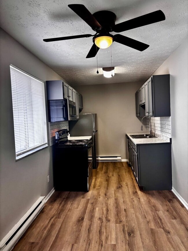 Photo - Newly Renovated 2 bedroom in Englewood! Unidad 521 Apt 4