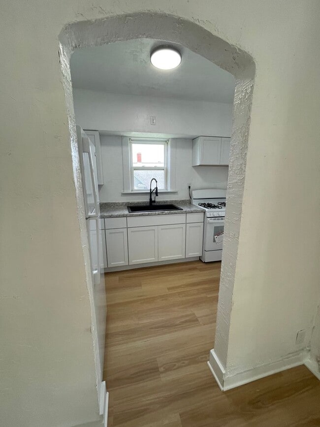 Photo - 942 Washington St Unit Upper