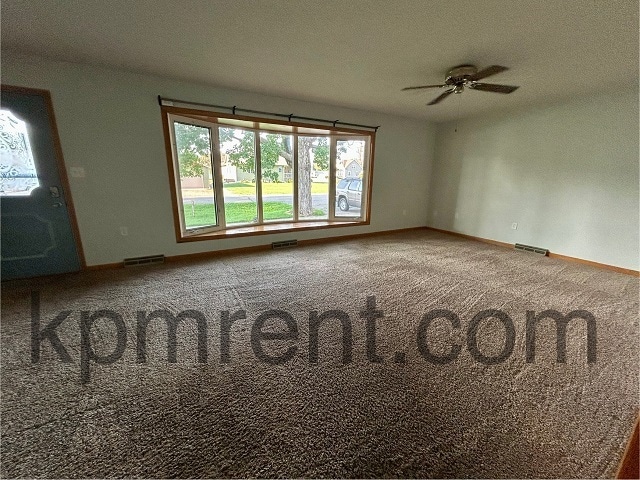 Photo - 103 W 6th St
