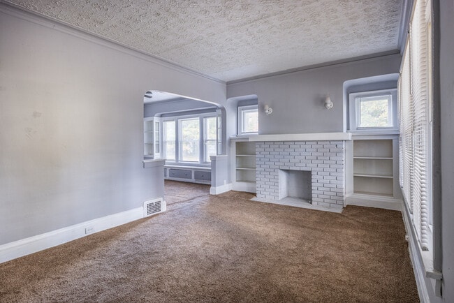 Building Photo - 438 E 152nd St