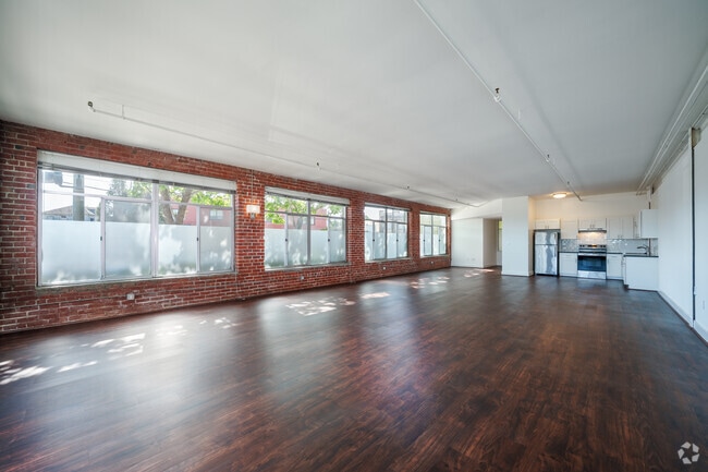 Studio - 1,350SF - Living Room