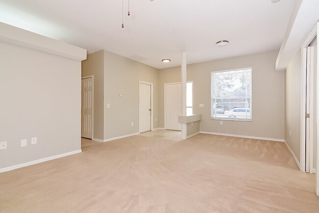 Photo - 7129 Captiva Cir