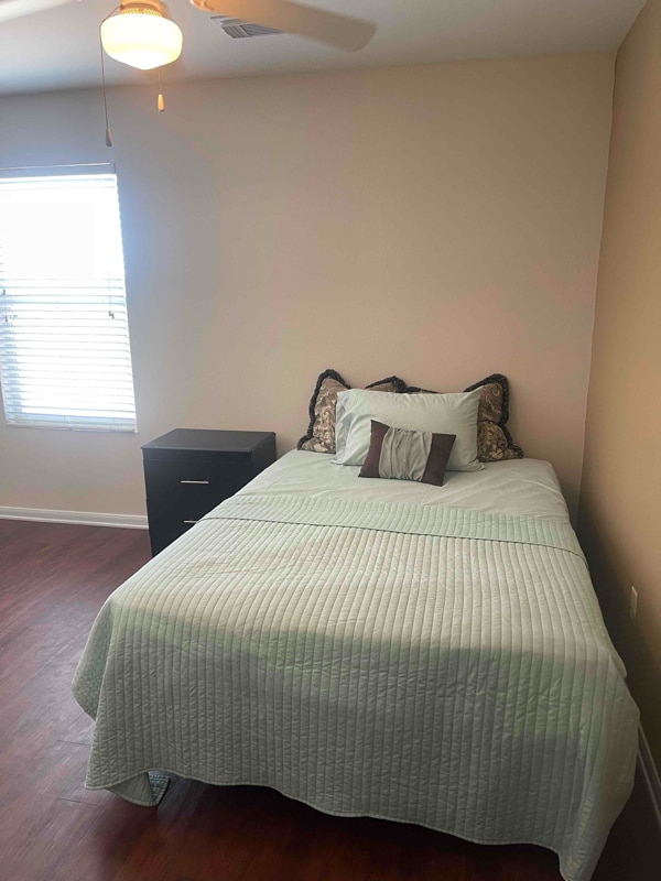 Photo - 23451 High Pt St