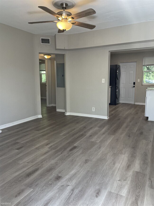 Photo - 2 br, 1 bath 4plex - 1575 West 19th Street 4