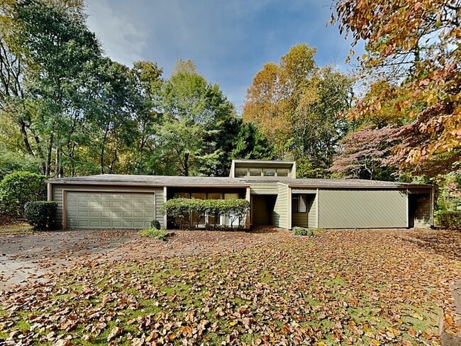 Building Photo - 4569 S Landing Dr