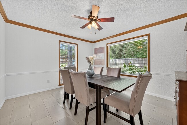 Photo - 2711 Yost Blvd