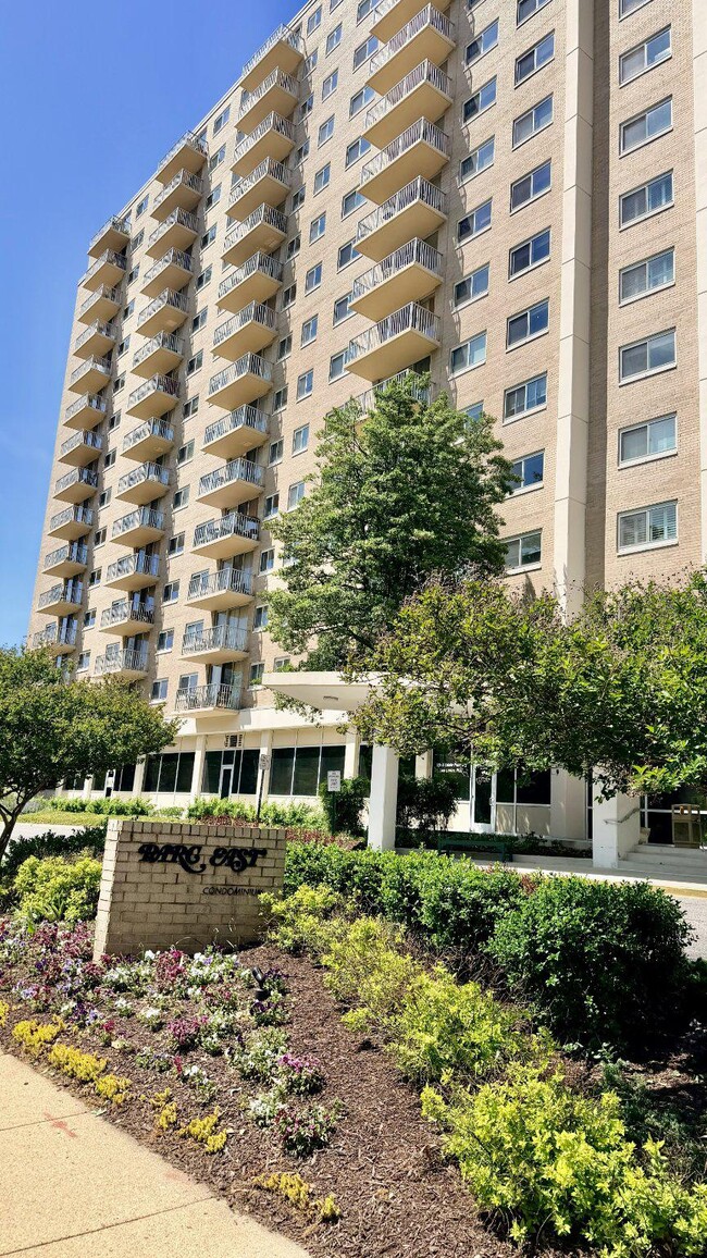 Building Photo - 1225 Martha Custis Dr Unit 1218