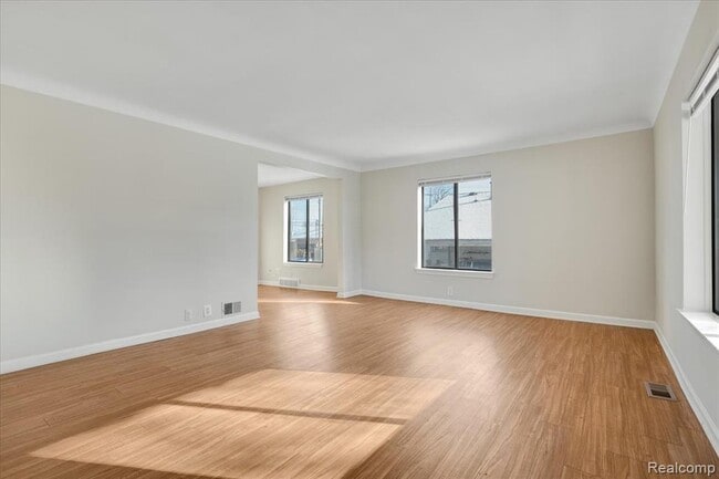 Photo - 60 W Harry Ave