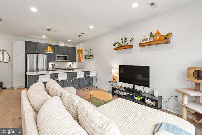 Photo - 662 Glick Ct NW