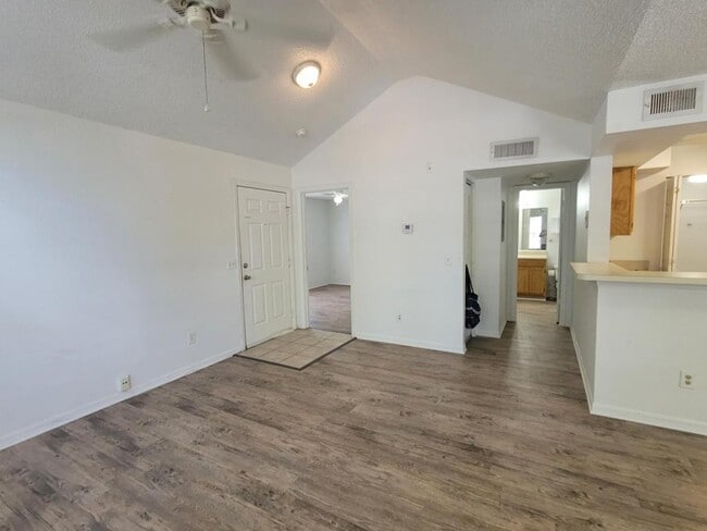 Photo - 1021 S Hiawassee Rd