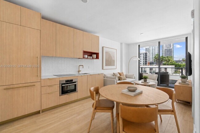 Photo - 90 NE 32nd St Unit 806
