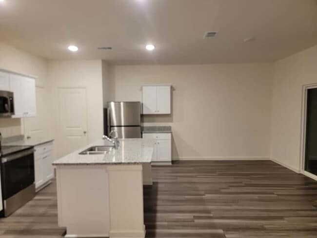 Photo - 6085 Majestic Crk Trl