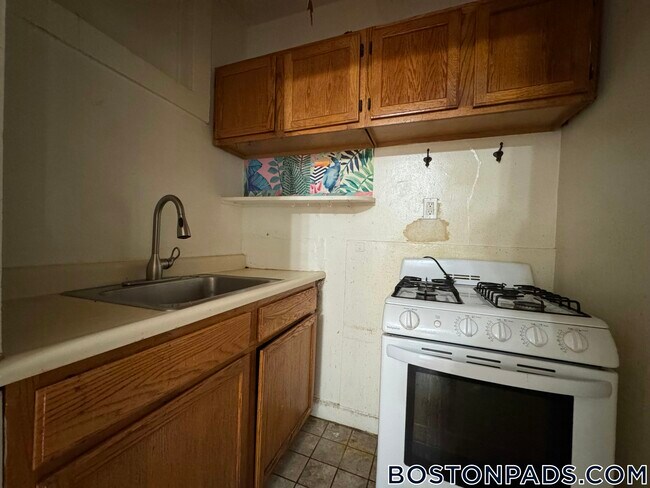 Photo - 44 Central St Unit 1