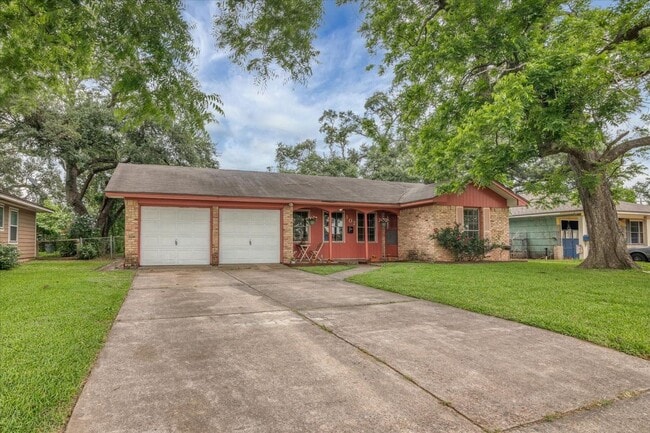 Photo - 107 Ash Ln