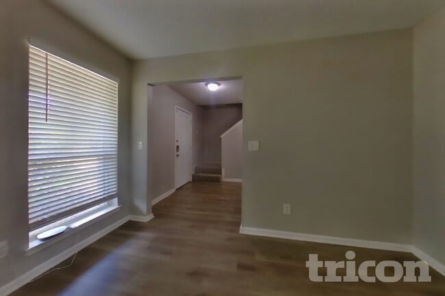 2610 Townhall Ln