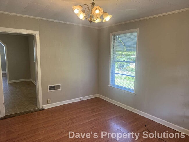 Photo - Refreshed and Move-In Ready