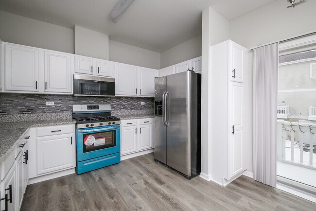 Photo - 9497 Harrison St