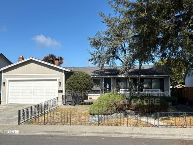 Building Photo - 1577 Trellis Ln
