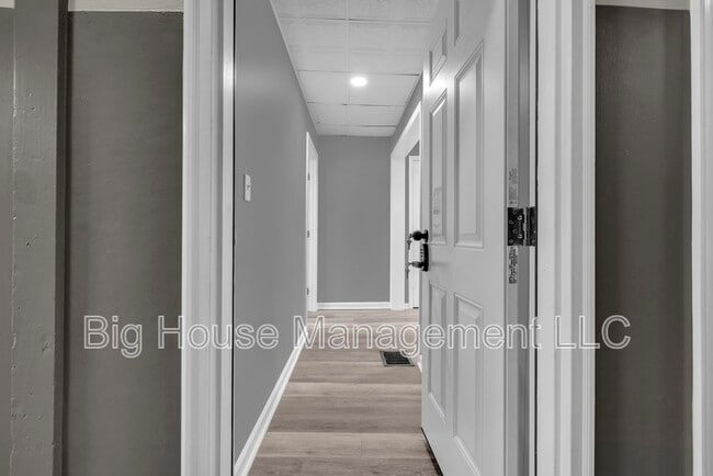 Photo - 1725 Hollins St Unidad 1