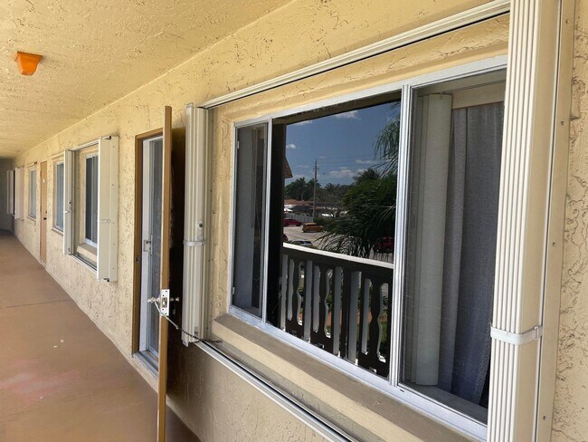 Photo - 100 Village Green Cir E Unit 312
