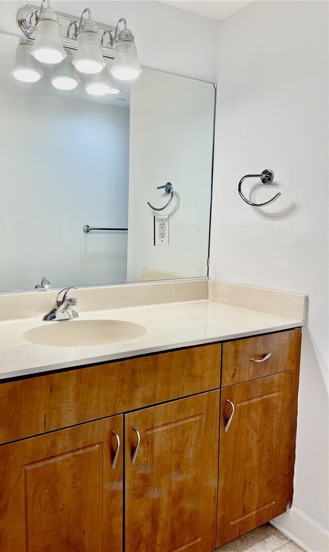 Photo - 401 69th St Unit 405