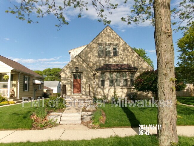 3030A S 50th St - 3030A S 50th St House