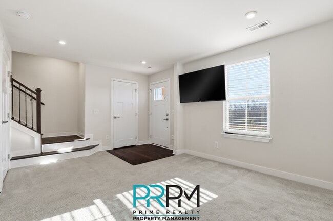 Photo - 49 Itasca Dr