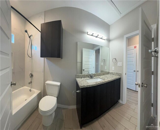 Photo - 7 Mia S Ln Unit 4