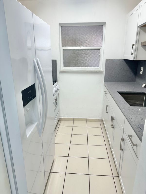 Photo - 4655 Palm Ave