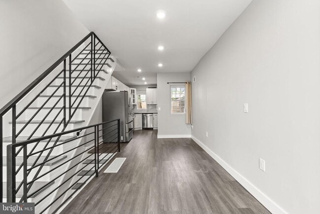 Building Photo - 2504 N Water St Rental