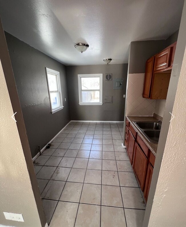 Photo - 12814 Erwin Ave House