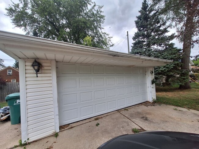 Photo - 16969 Stephens Rd