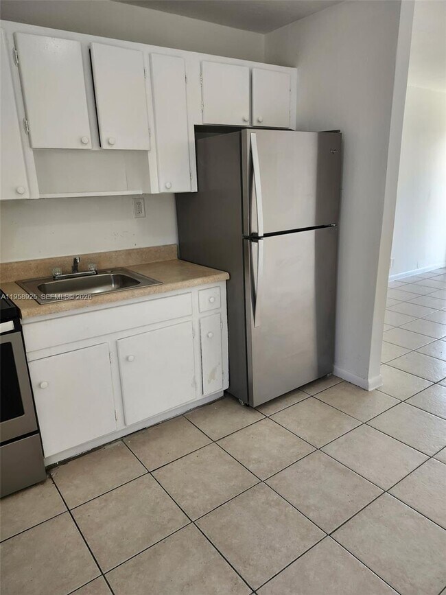 Photo - 726 21st St Unit 2