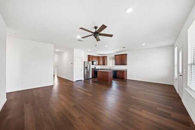 Photo - 329 Paso Fino Dr