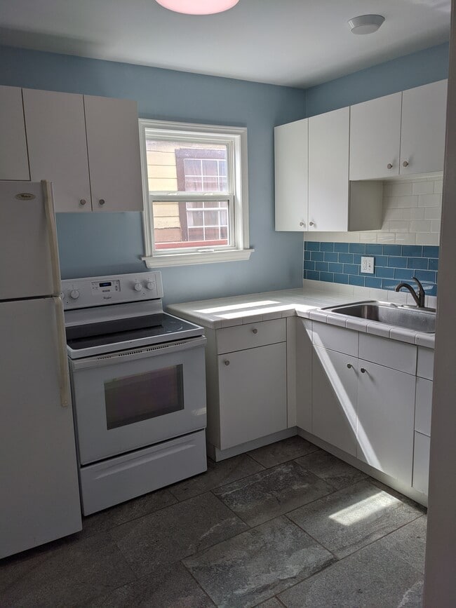 Photo - 829 N Crawford St